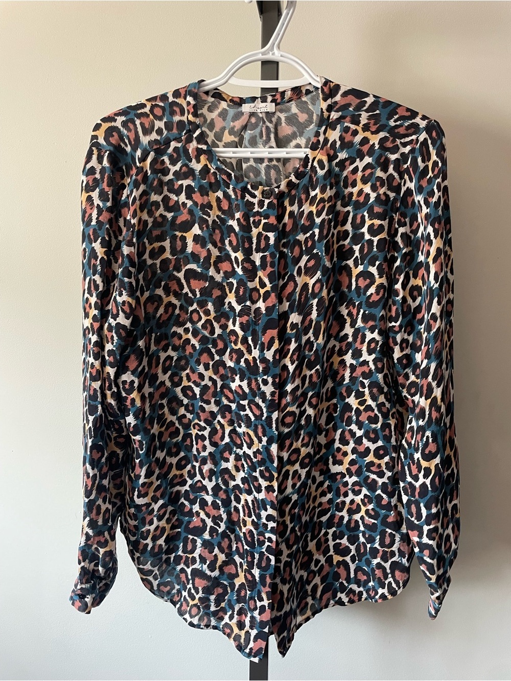 Iheart 100% Silk Leopard Animal Print Luxury Designer Button Down Blouse XL